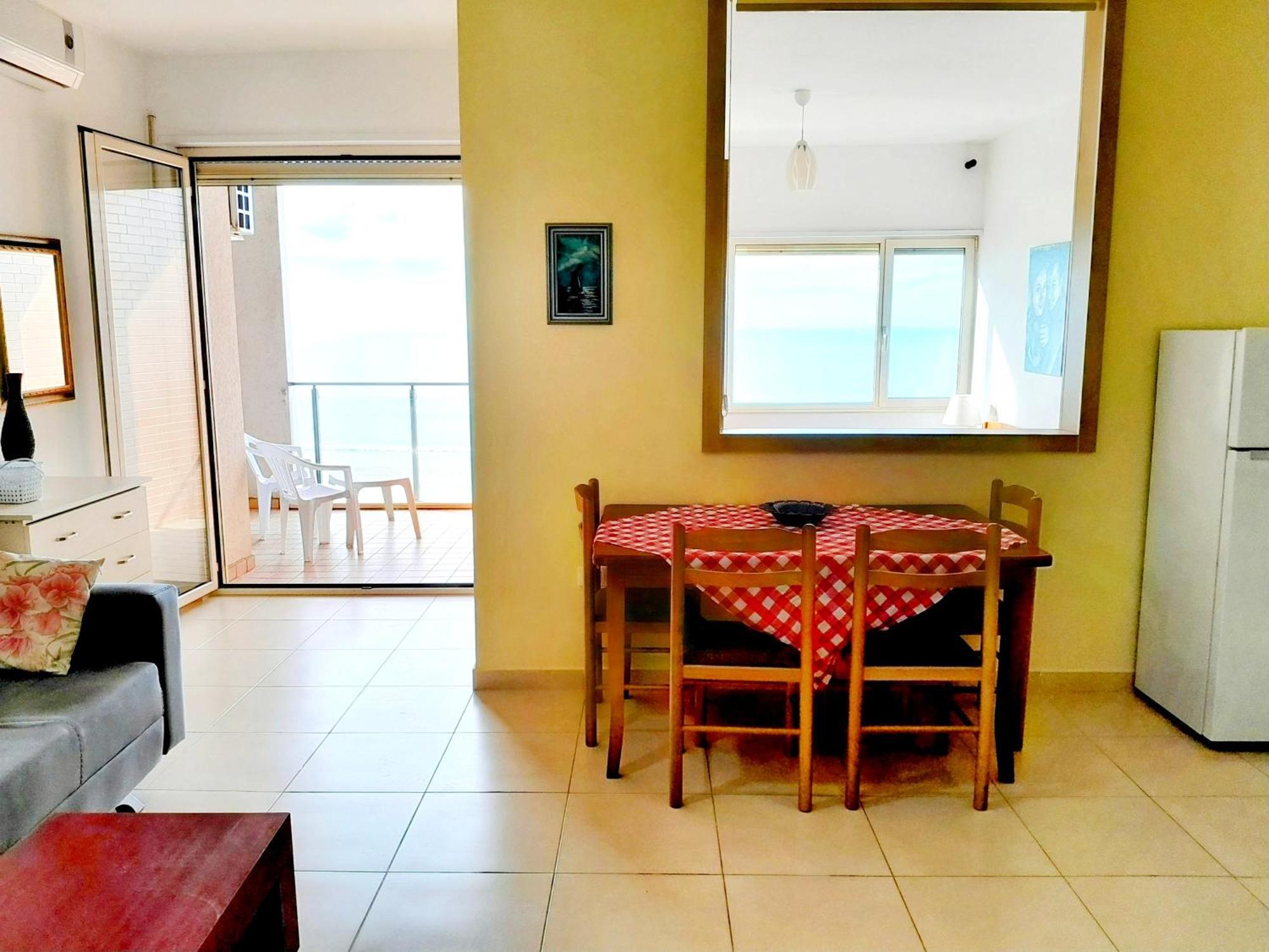 Turtle Apartment Durrës Esterno foto